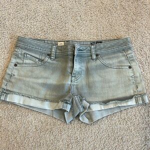 Low rise Volcom Jean shorts vintage Y2K